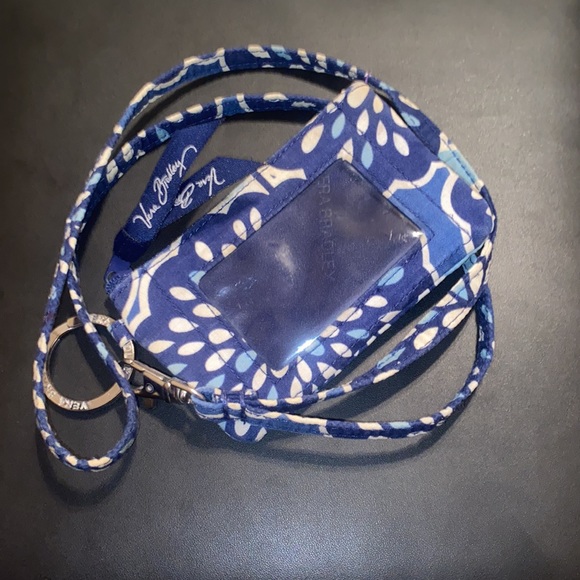 Vera Bradley lanyard and ID case - Picture 3 of 4